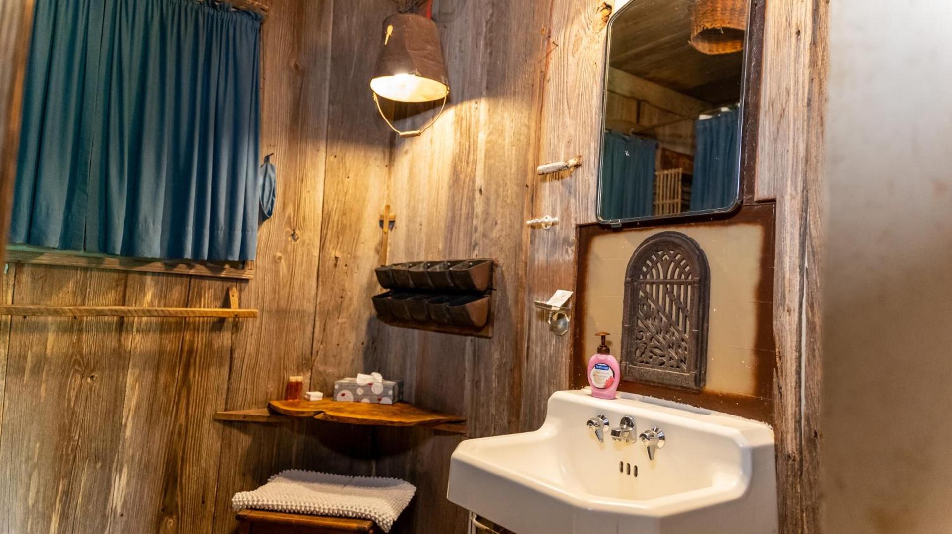 Moon River Ranch photo 49