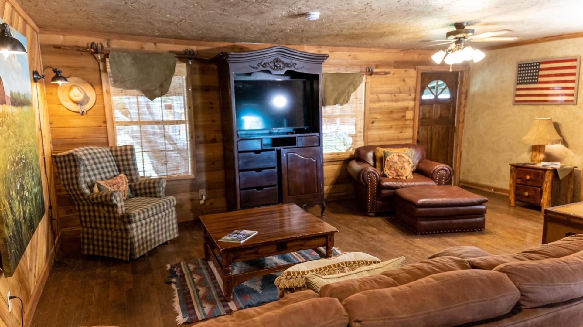 Moon River Ranch photo 44