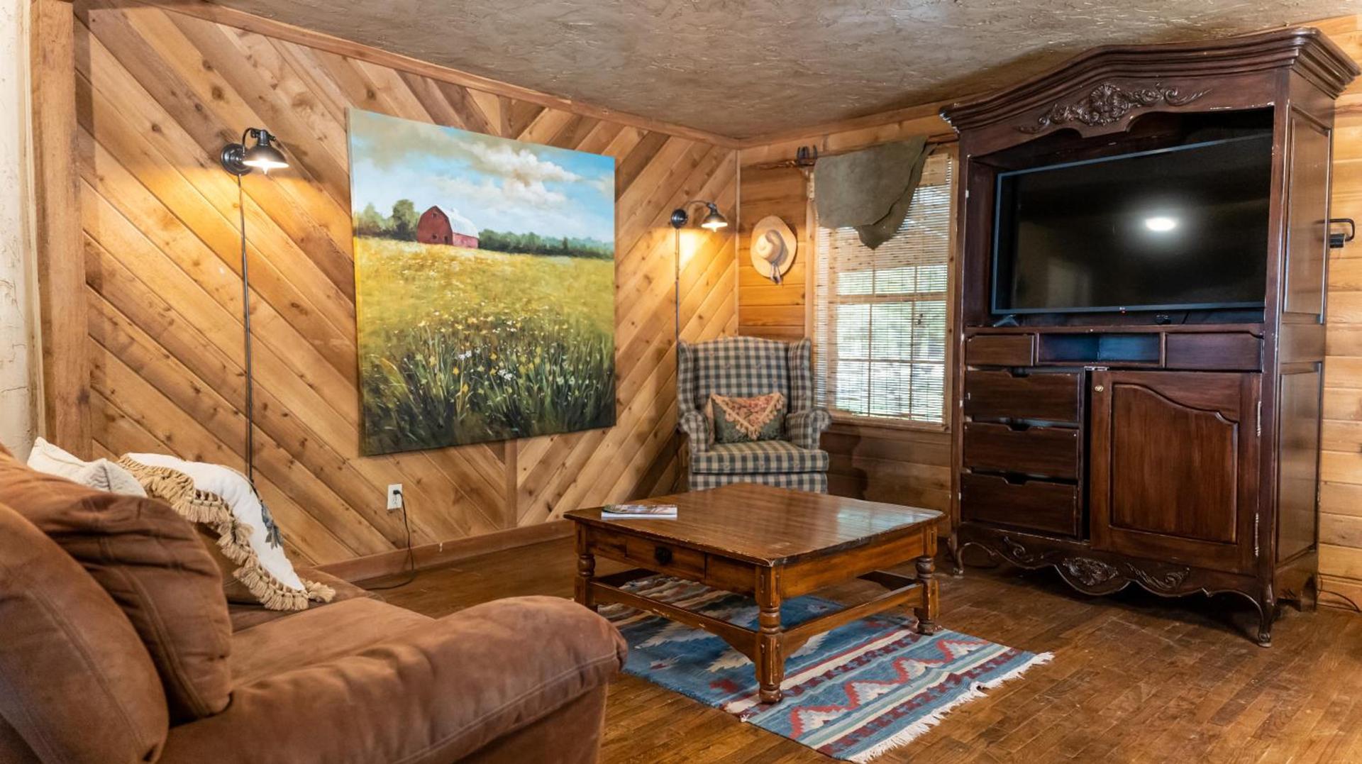 Moon River Ranch photo 33