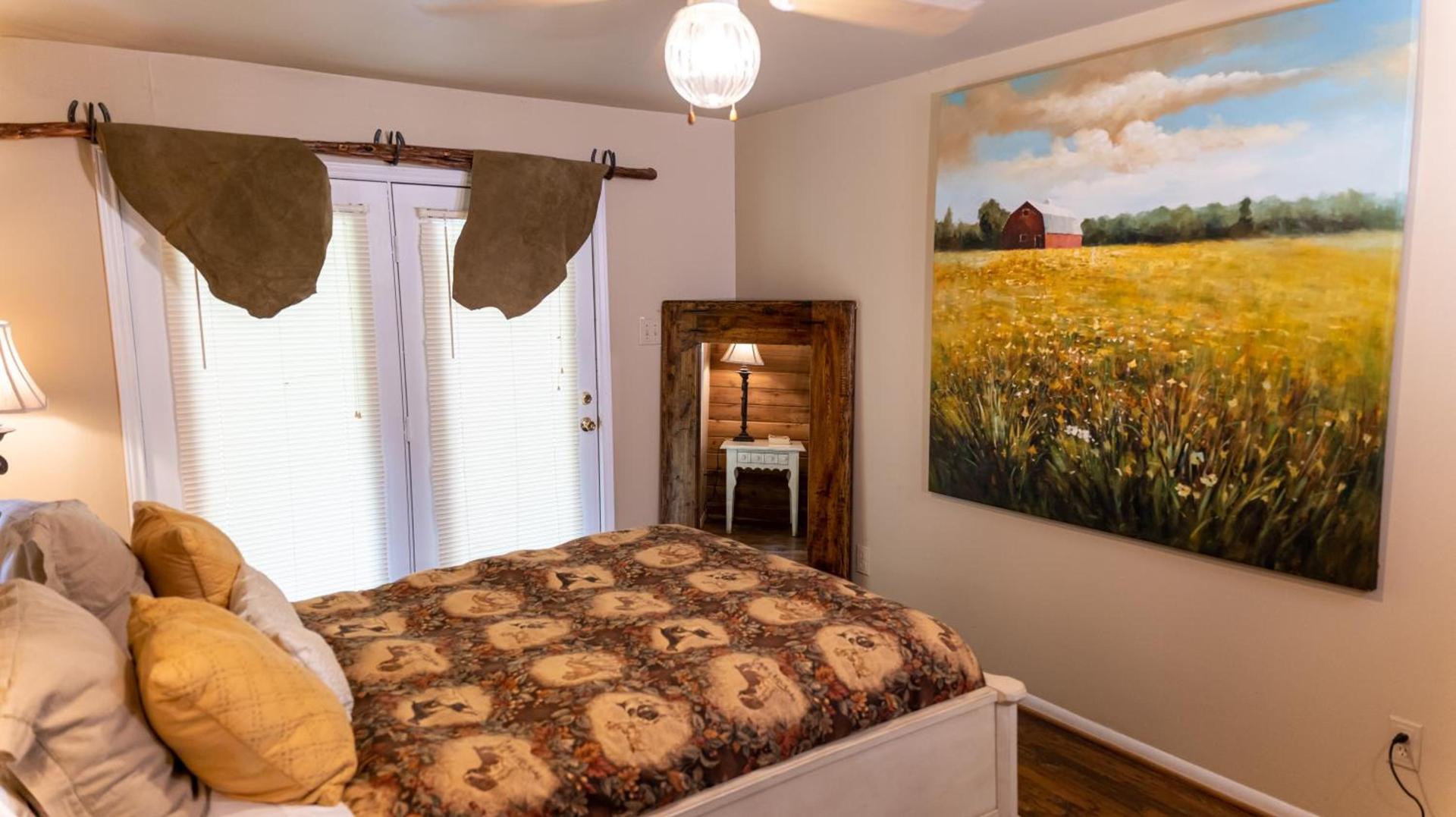 Moon River Ranch photo 35
