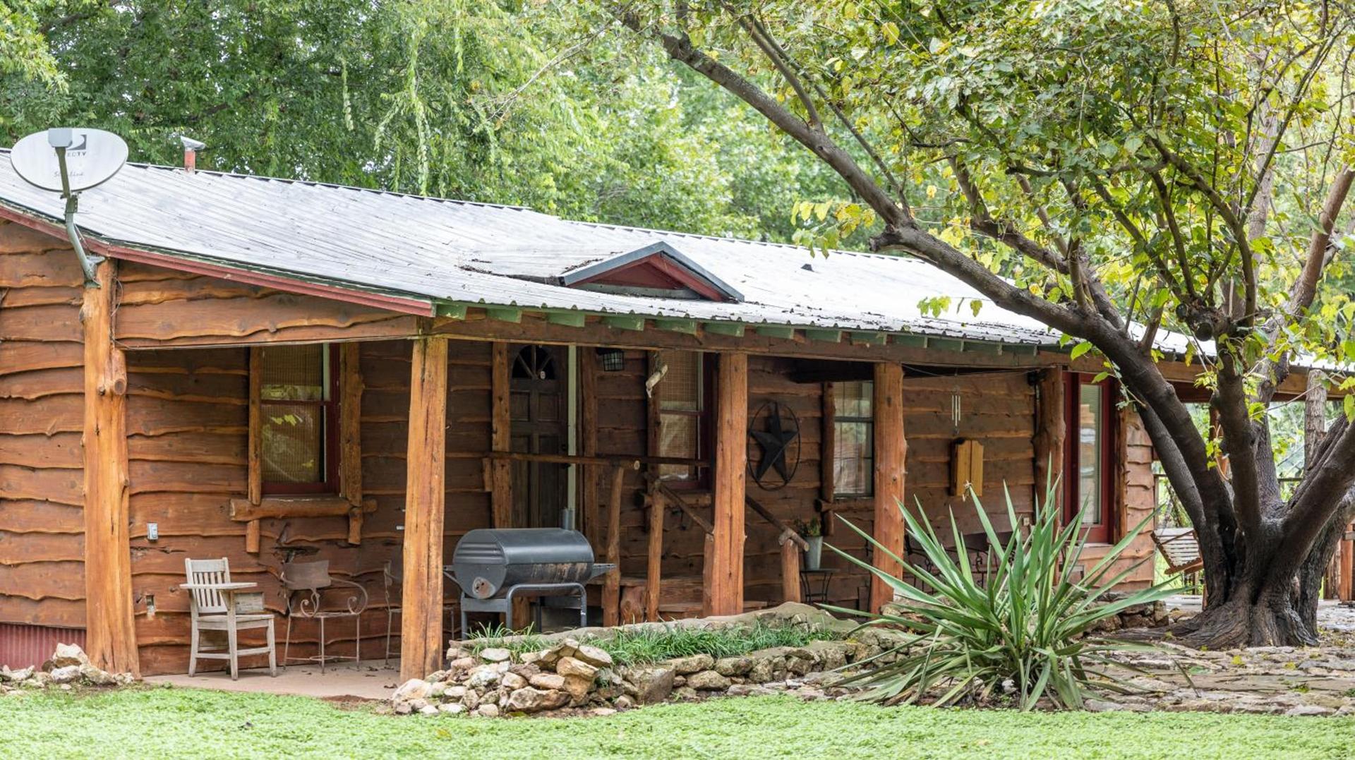 Moon River Ranch photo 36
