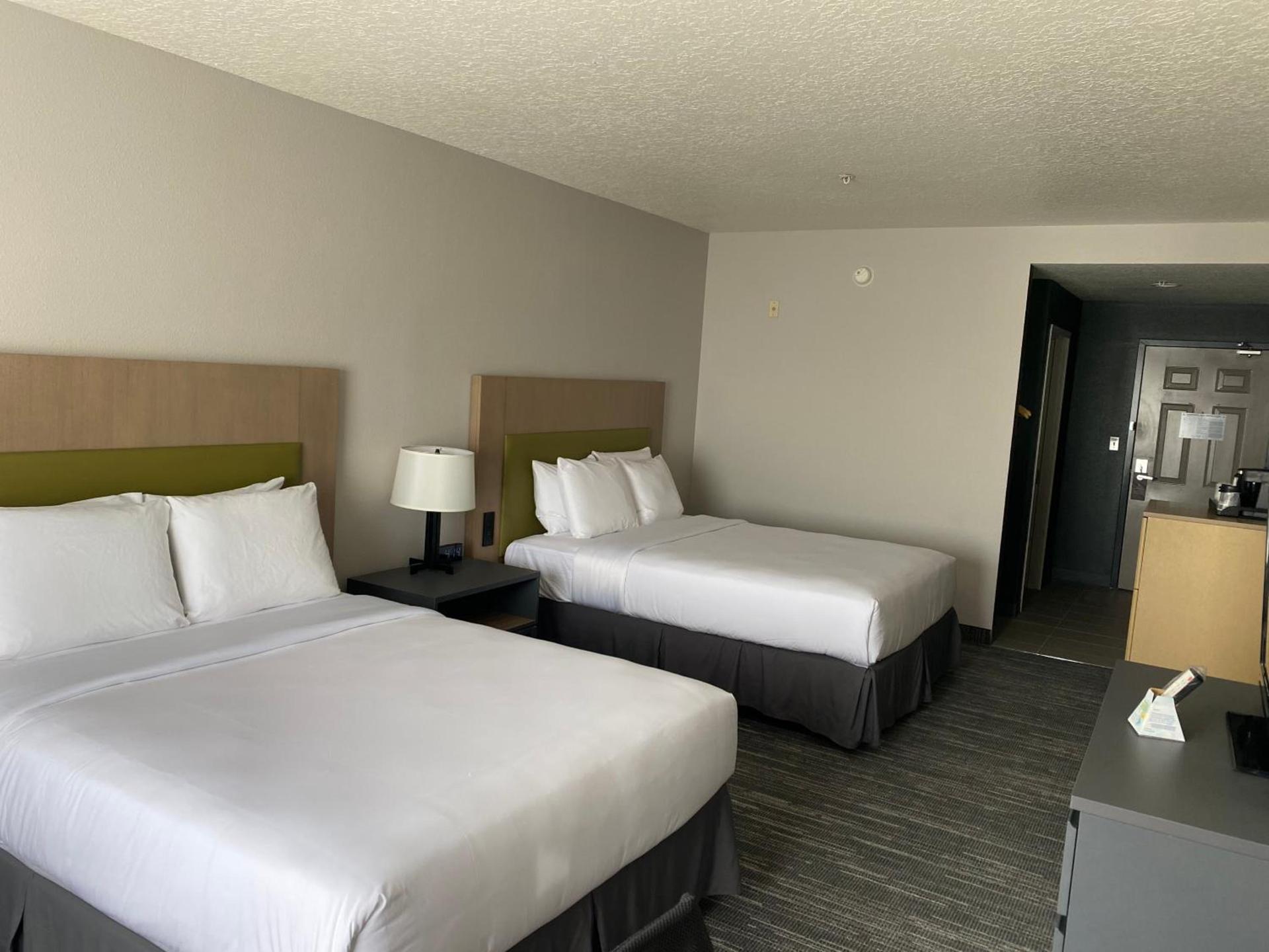 Country Inn & Suites by Radisson, RJ Stadium - Tampa Airport East photo 30