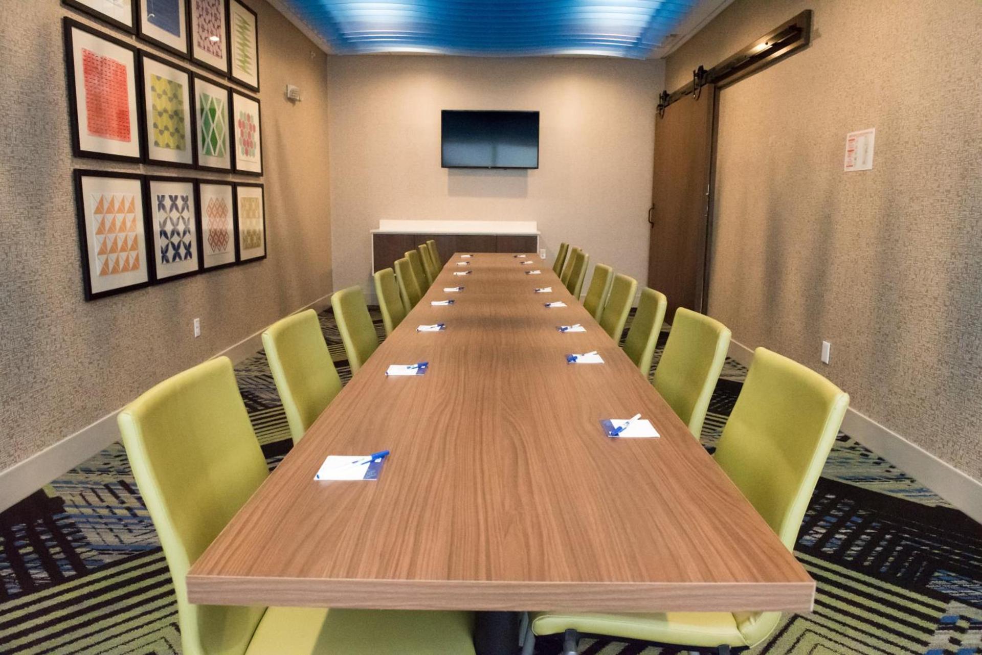 Holiday Inn Express & Suites Dayton North - Vandalia by IHG photo 26