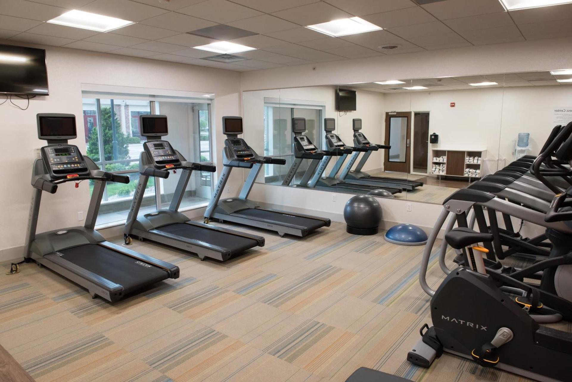 Holiday Inn Express & Suites Dayton North - Vandalia by IHG photo 24