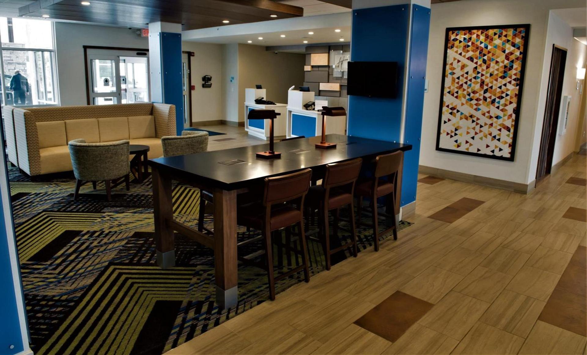 Holiday Inn Express & Suites Dayton North - Vandalia by IHG photo 16