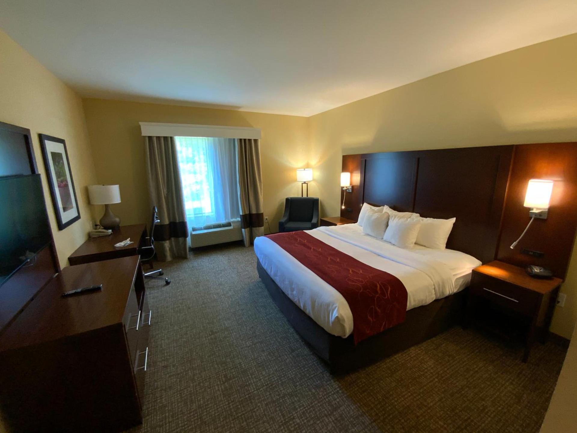 Comfort Suites Fredericksburg North photo 76