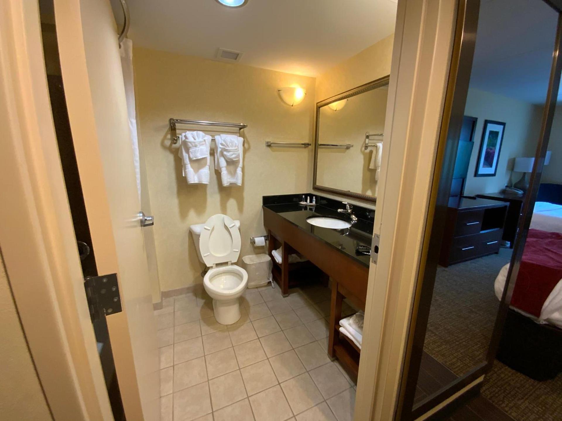 Comfort Suites Fredericksburg North photo 70