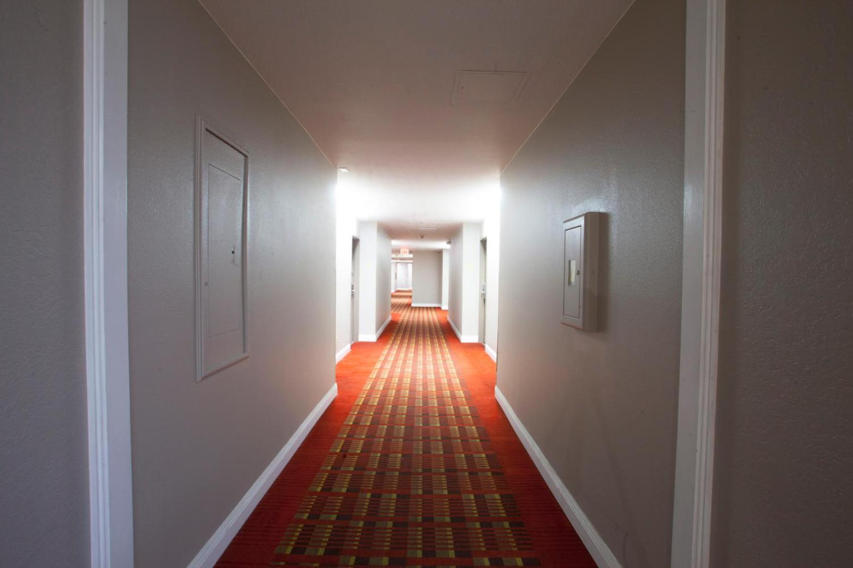 Ramada by Wyndham Barstow photo 24