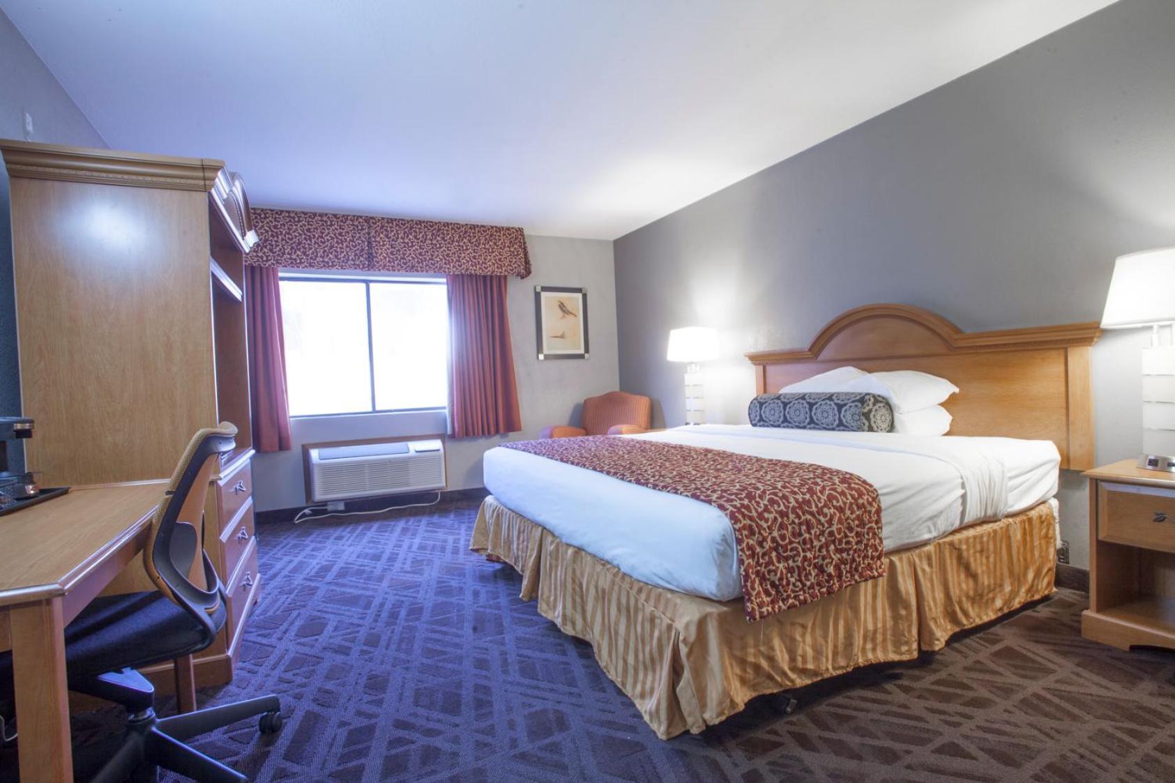 Ramada by Wyndham Barstow photo 6