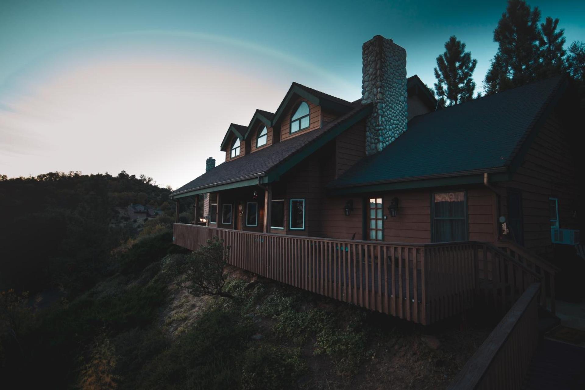 Tucker Peak Lodge photo 16