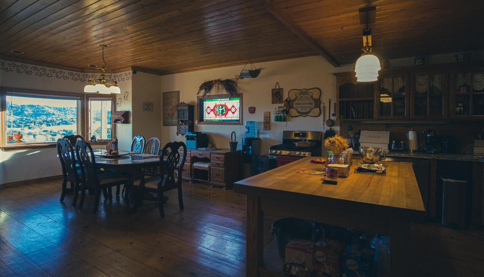 Tucker Peak Lodge photo 14