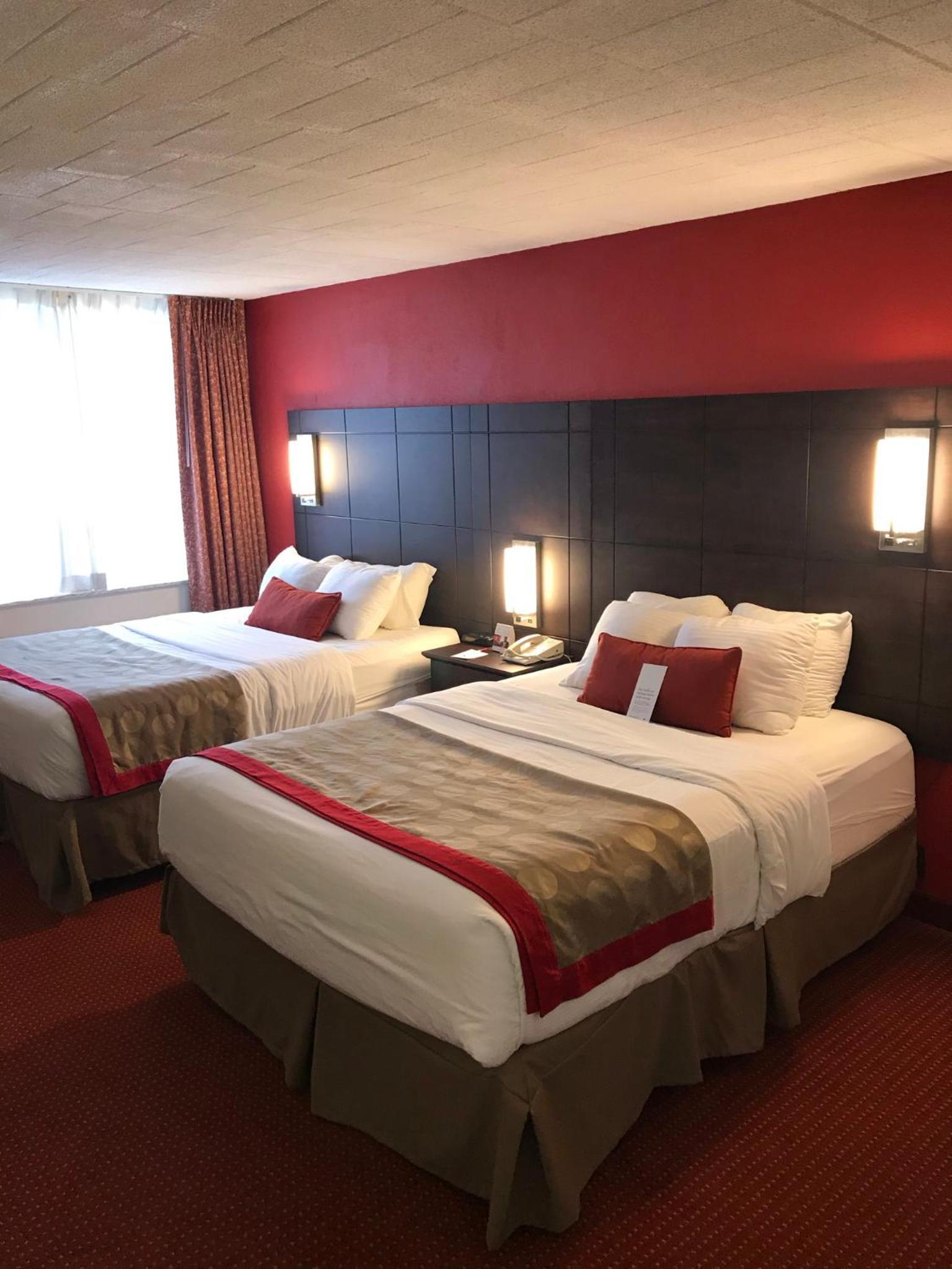Ramada by Wyndham Ligonier photo 29
