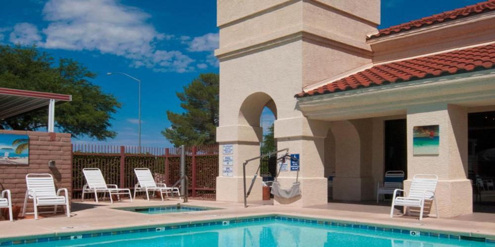 Gateway Studio Suites photo 10