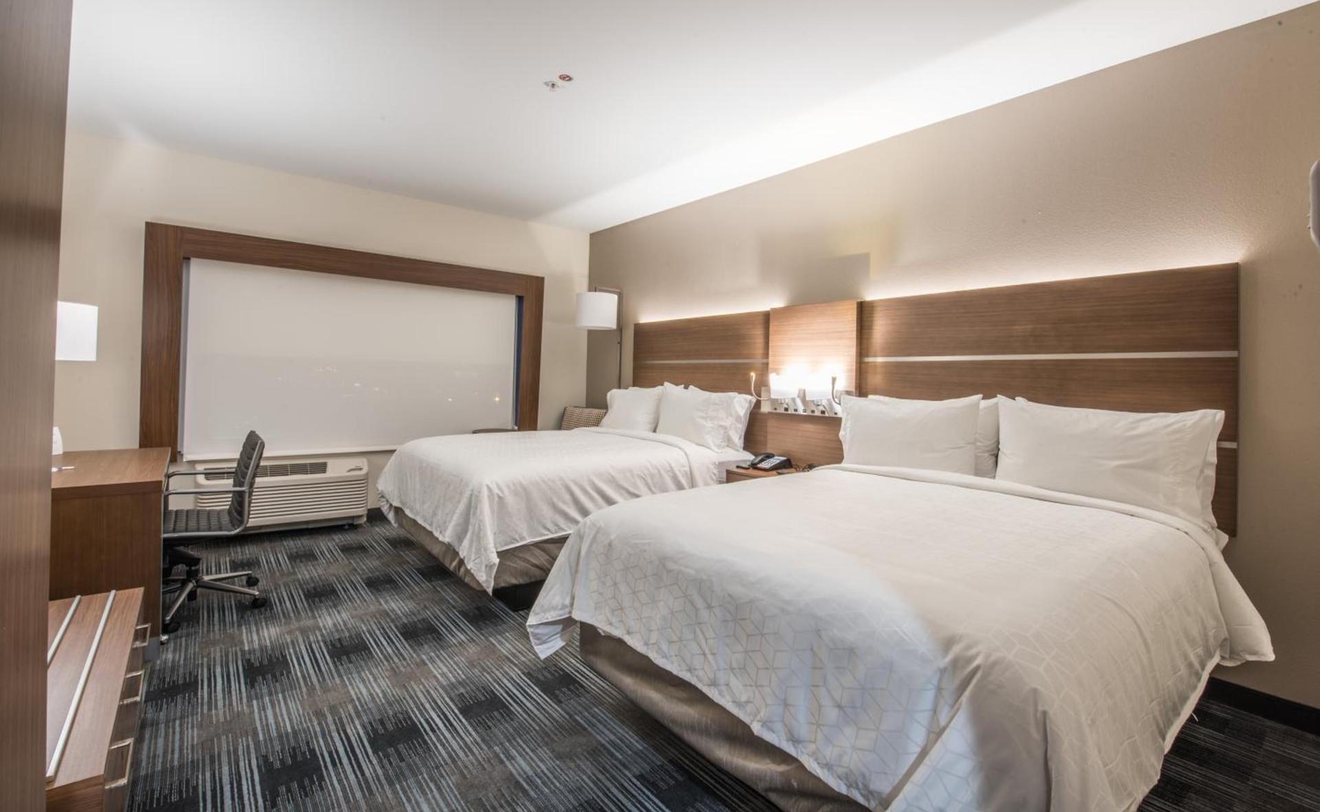 Holiday Inn Express & Suites - Houston Westchase - Westheimer by IHG photo 31
