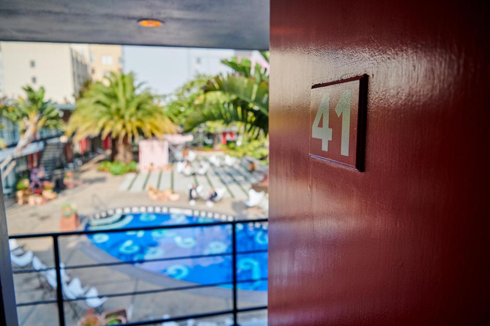 Phoenix Hotel photo 2