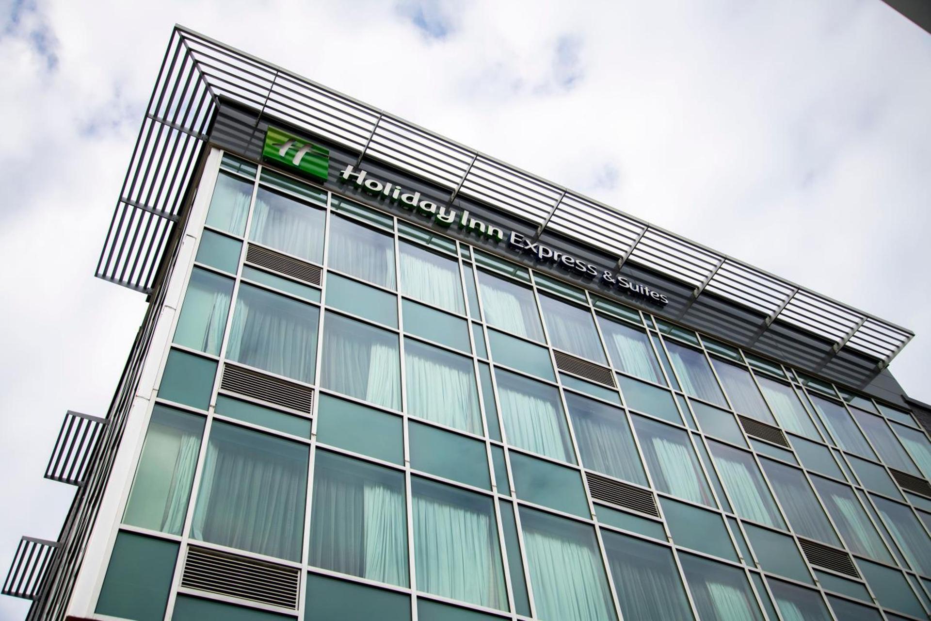 Holiday Inn Express & Suites Jersey City - Holland Tunnel by IHG photo 3