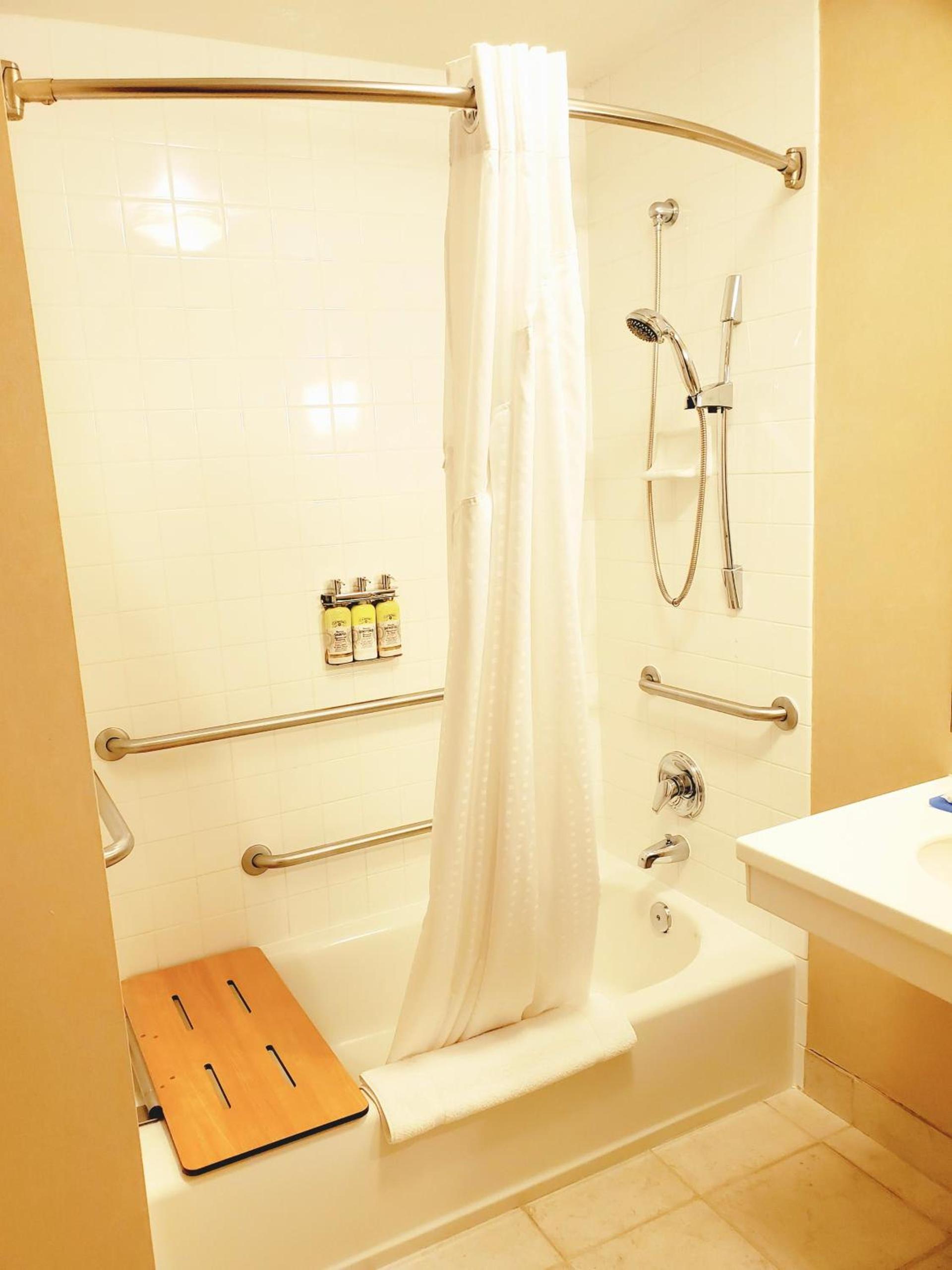 Holiday Inn Express Hotel & Suites Portland-Northwest Downtown by IHG photo 27