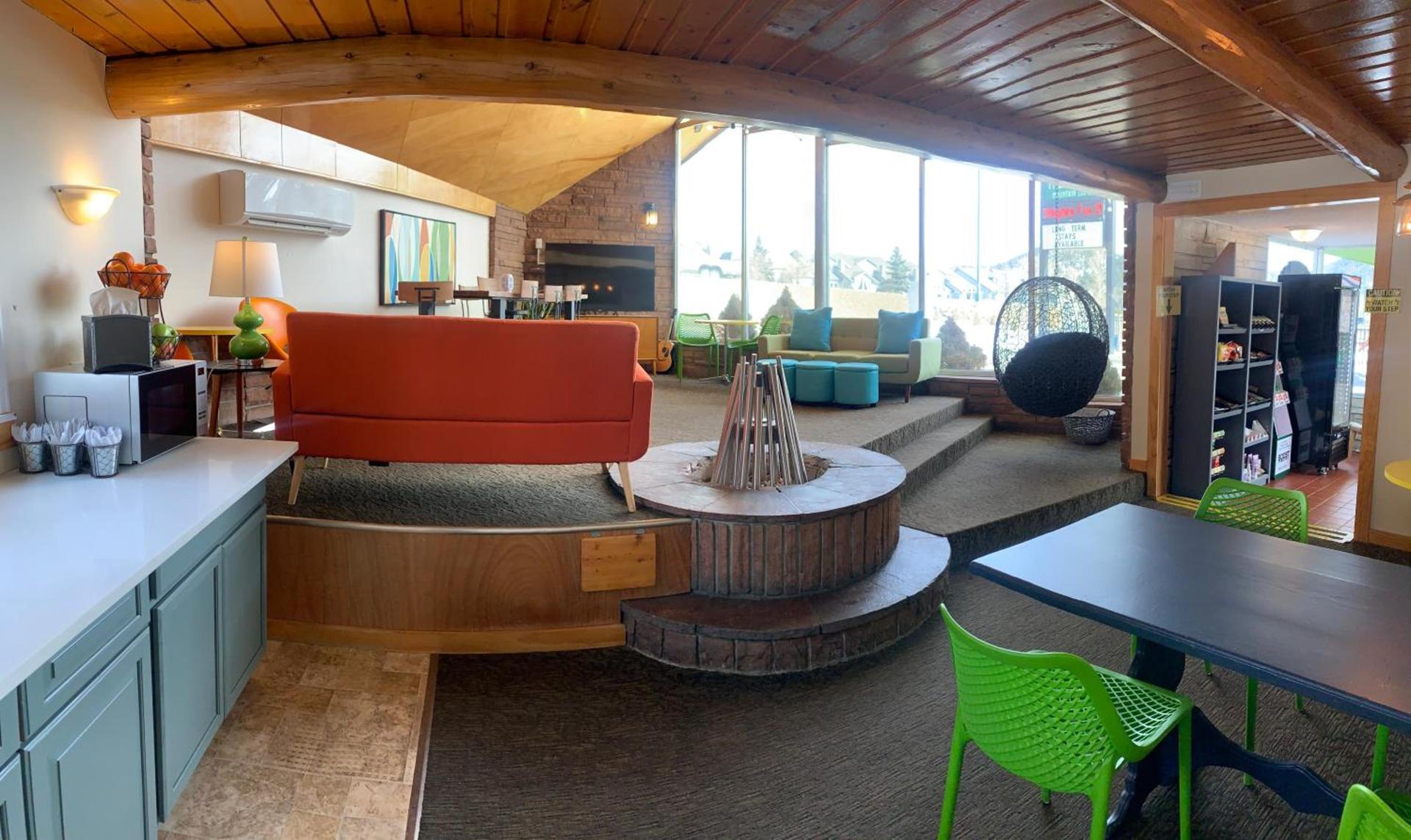 Coyote Mountain Lodge photo 98