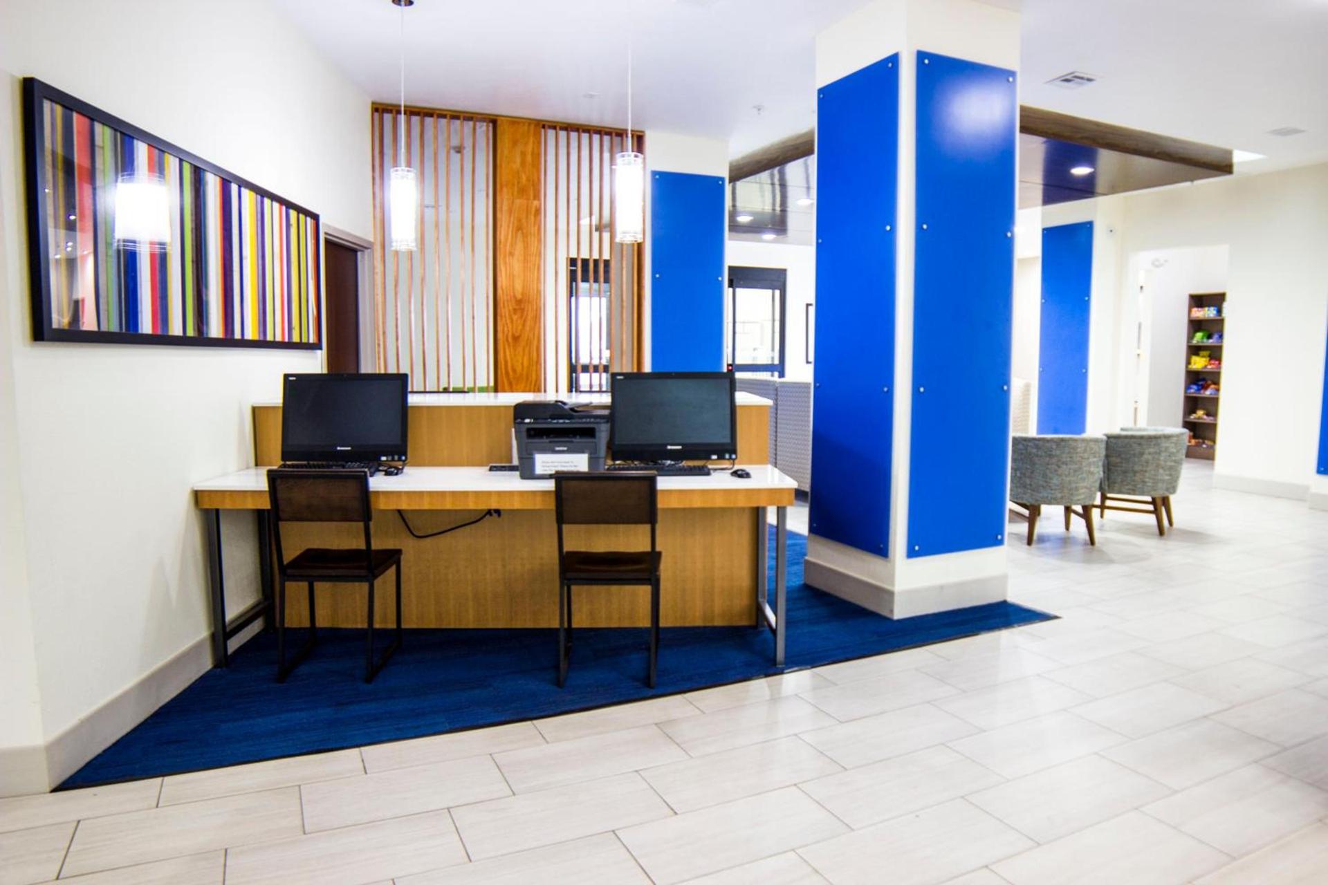 Holiday Inn Express Seguin by IHG photo 22