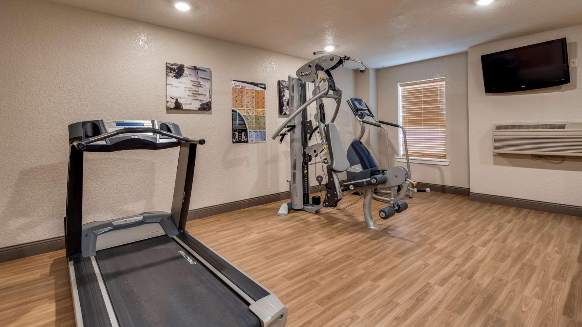 Best Western Plus Bayshore Inn photo 35