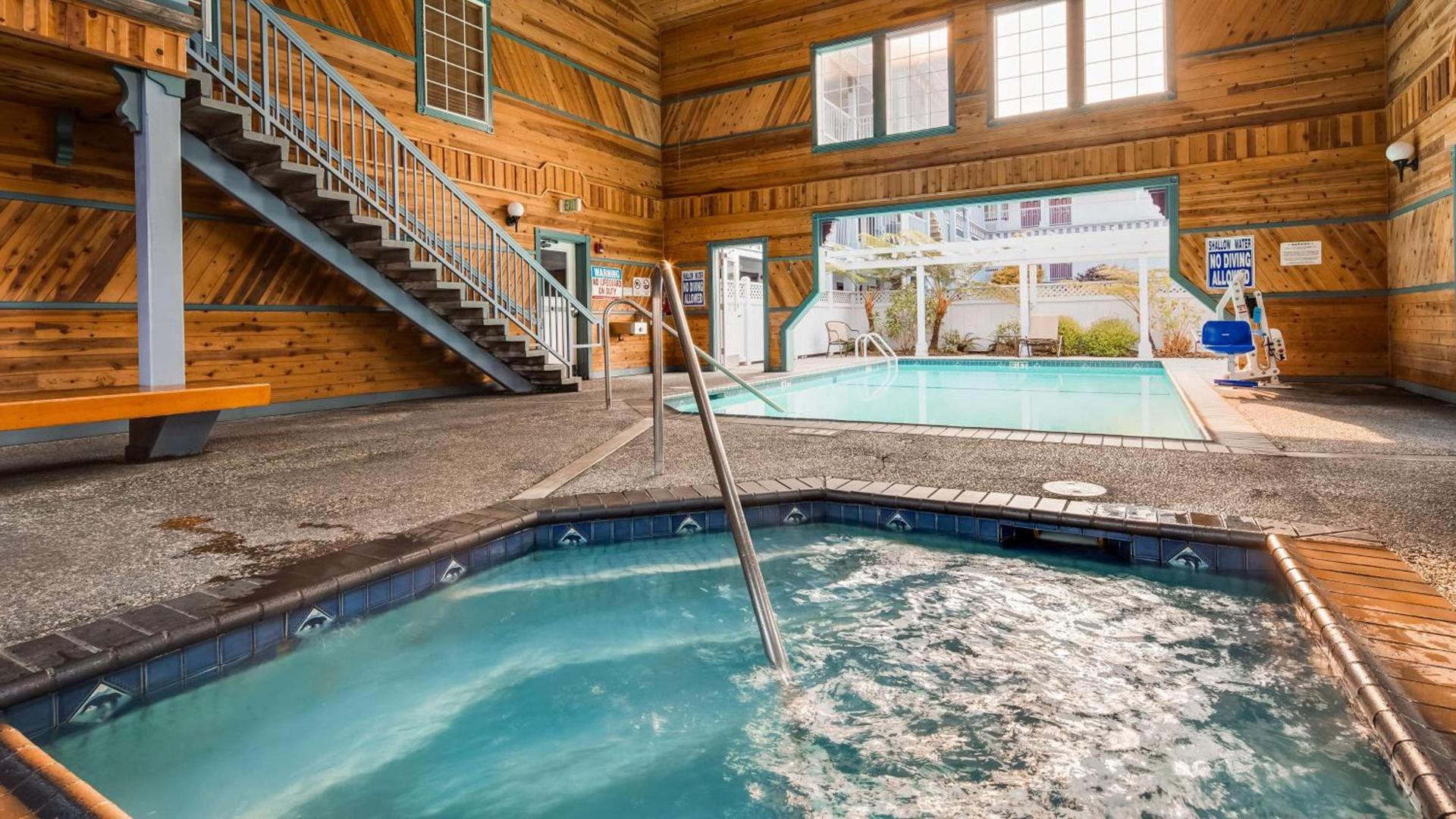 Best Western Plus Bayshore Inn photo 10