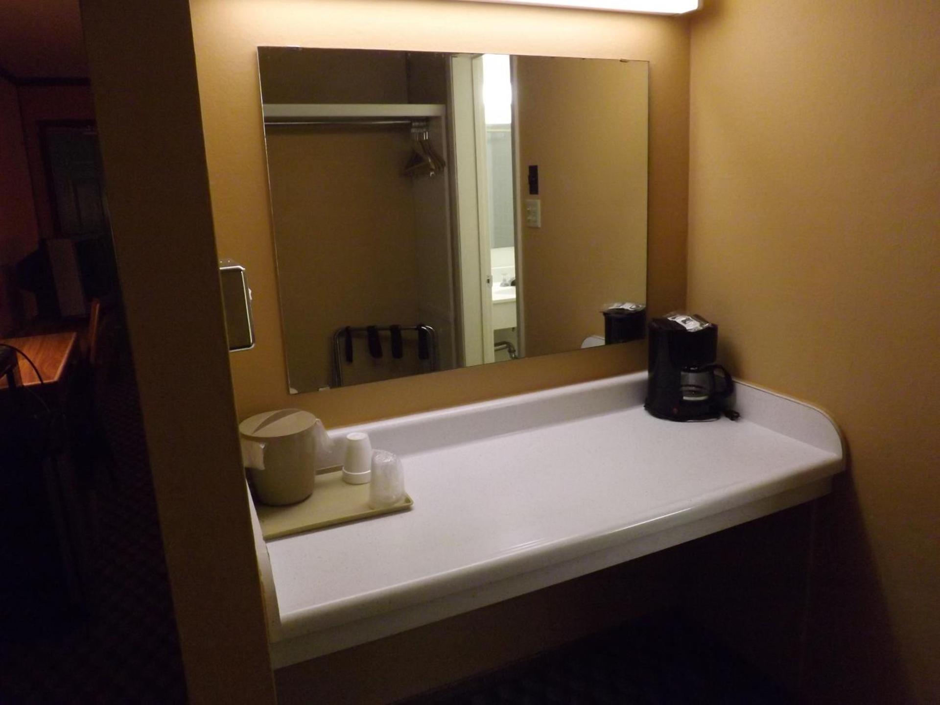 Tristar Inn Xpress photo 30