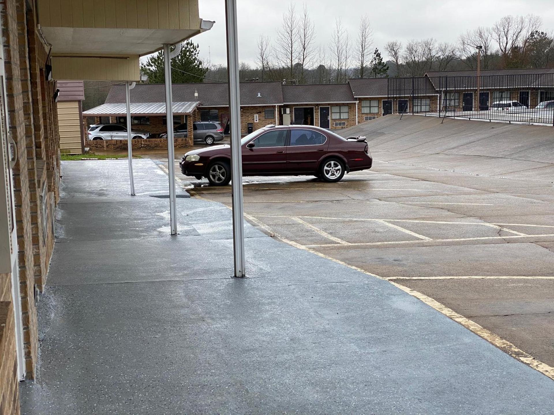 Town House Motel photo 19