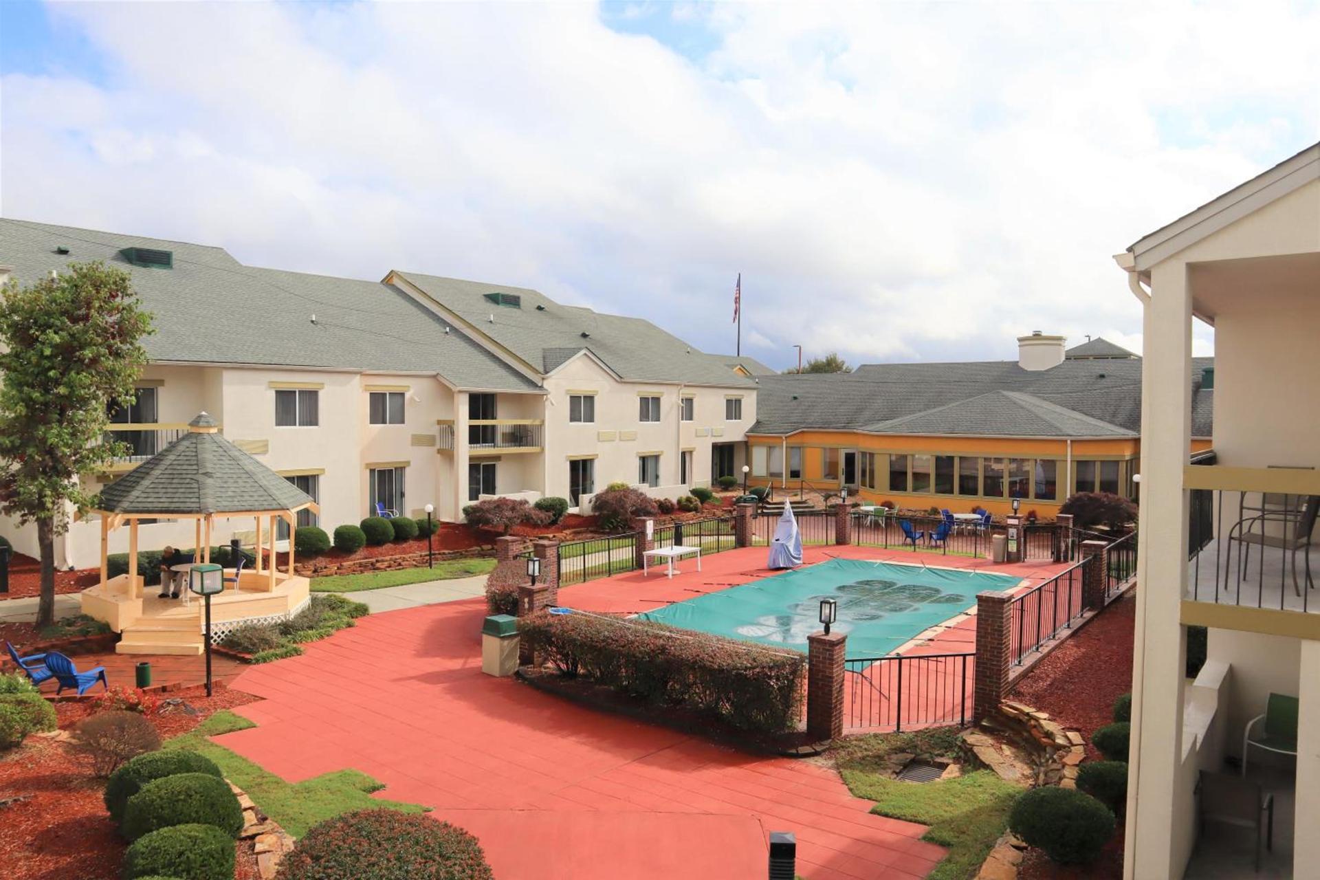 Baymont by Wyndham Norcross Atlanta photo 27