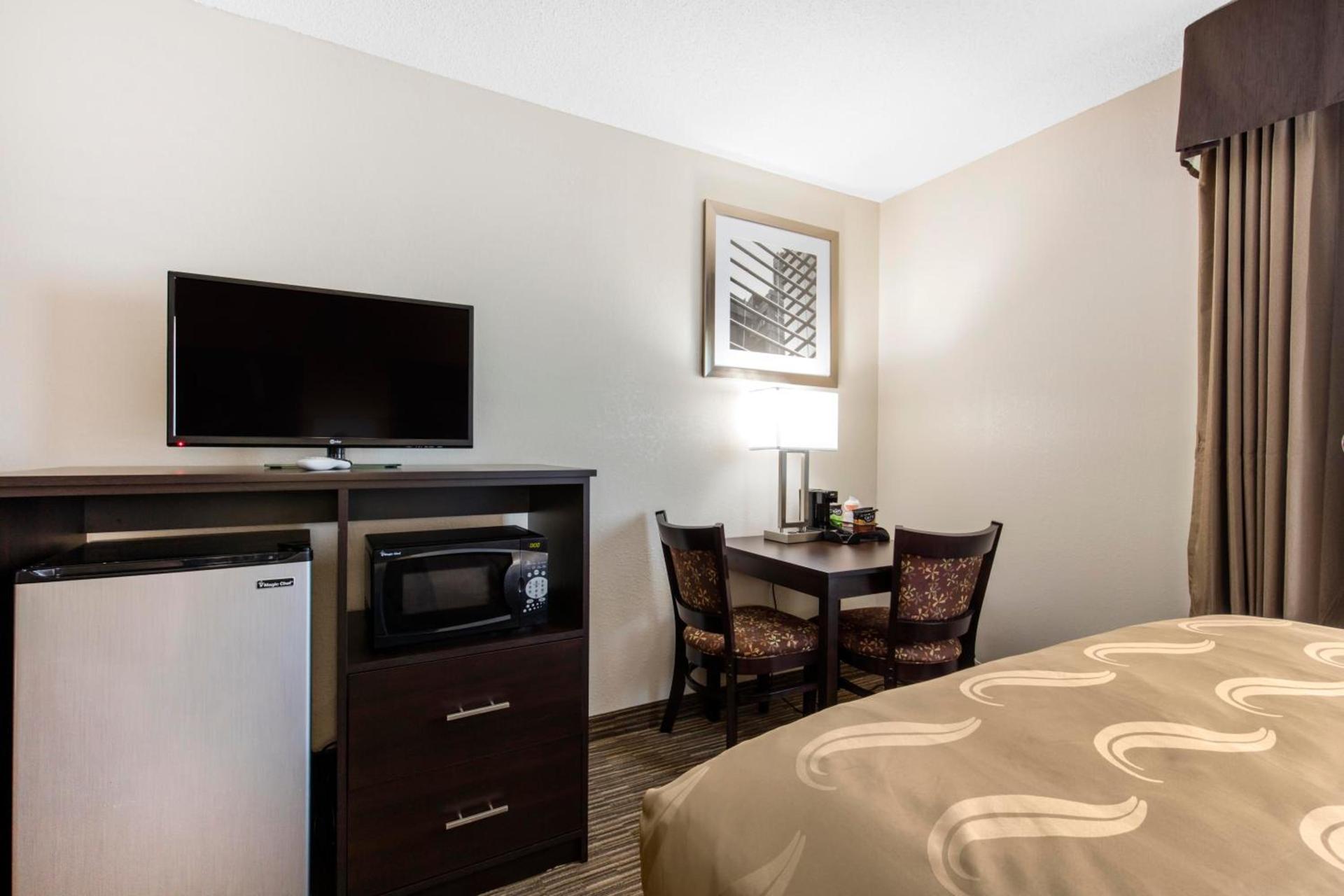Quality Inn & Suites Metropolis I-24 photo 25