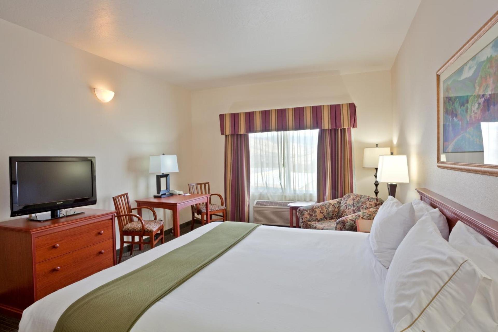 Holiday Inn Express Hotel & Suites Ashland by IHG photo 7