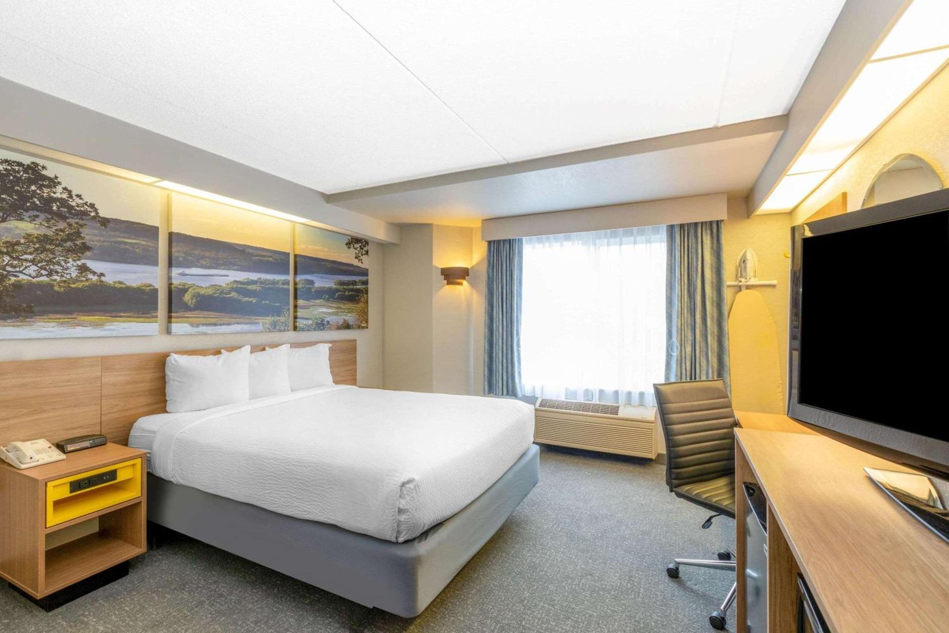 Days Inn by Wyndham Eagan Minnesota Near Mall of America photo 17