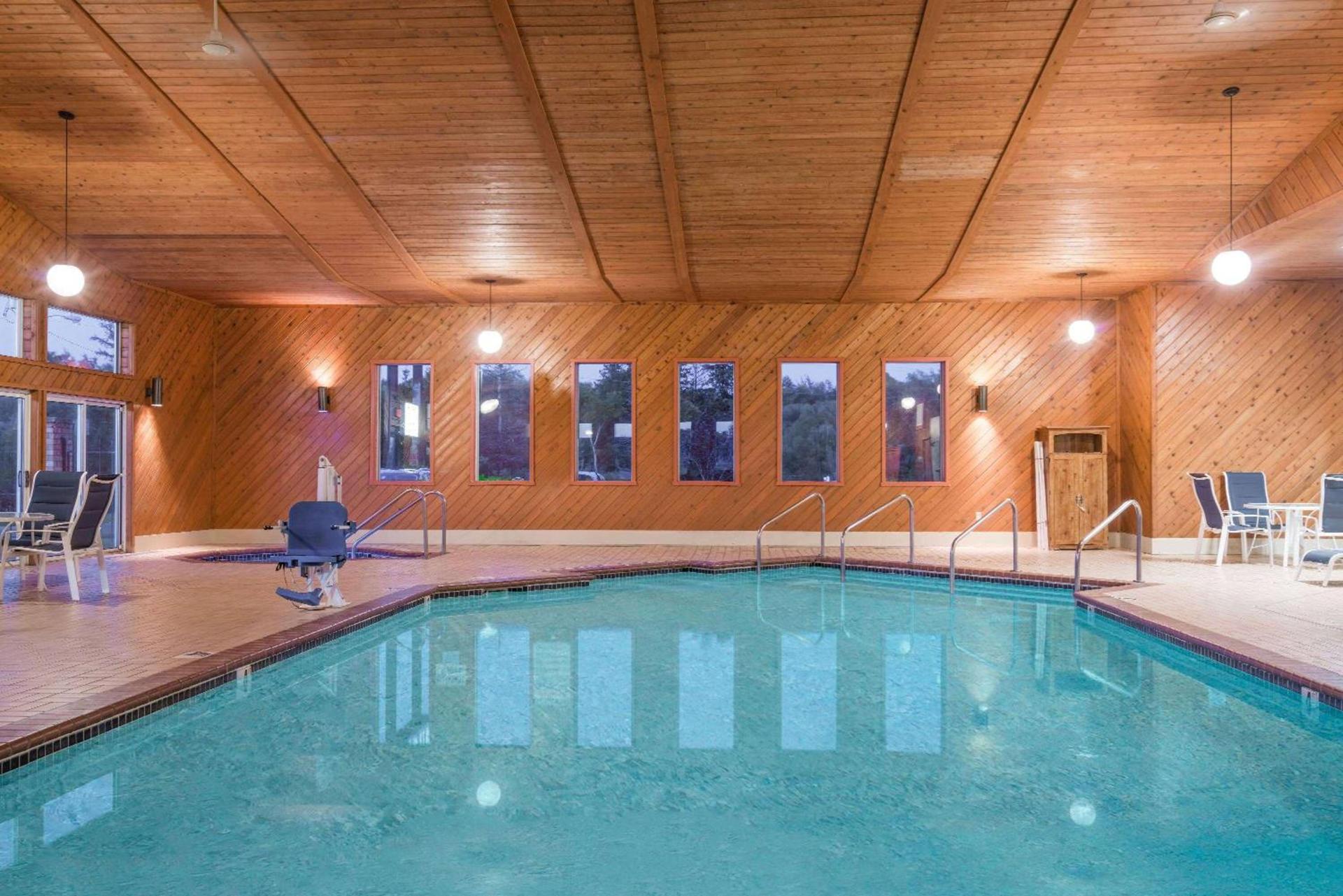 Days Inn by Wyndham Hurley photo 3