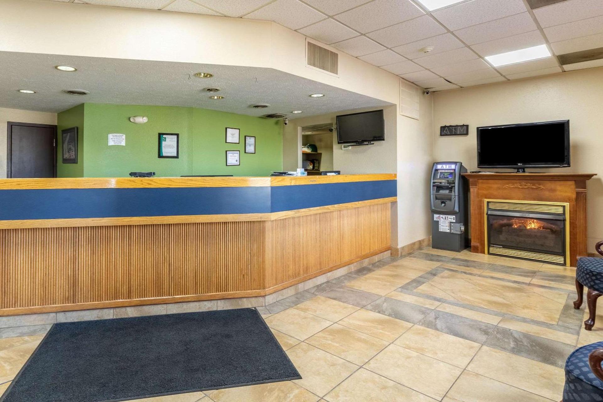 Quality Inn photo 12