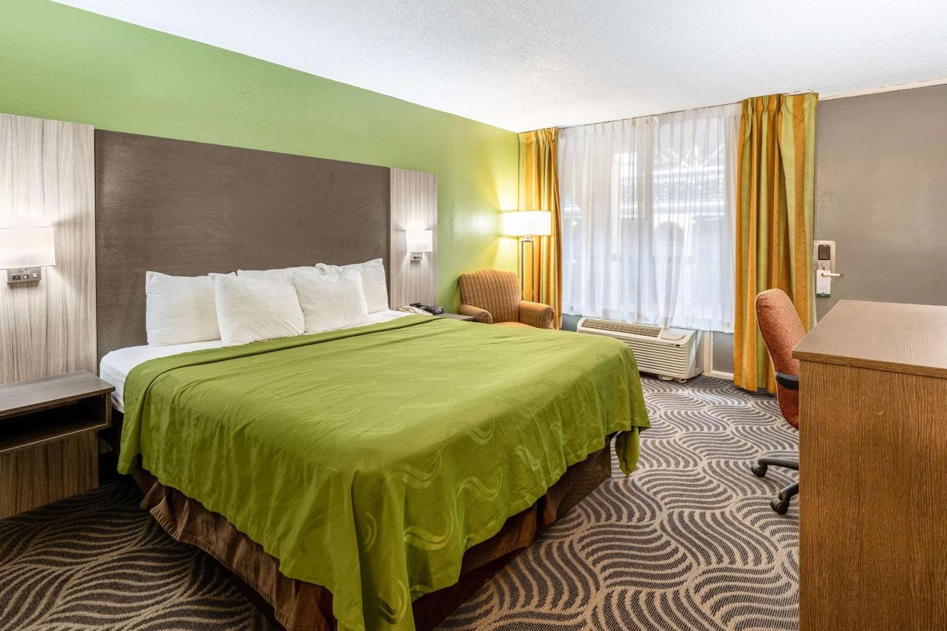 Quality Inn photo 20