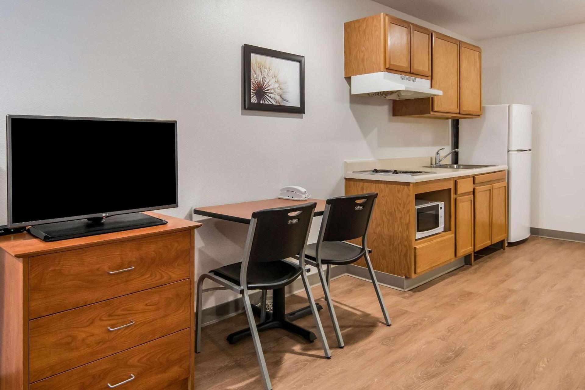 WoodSpring Suites Abilene photo 8