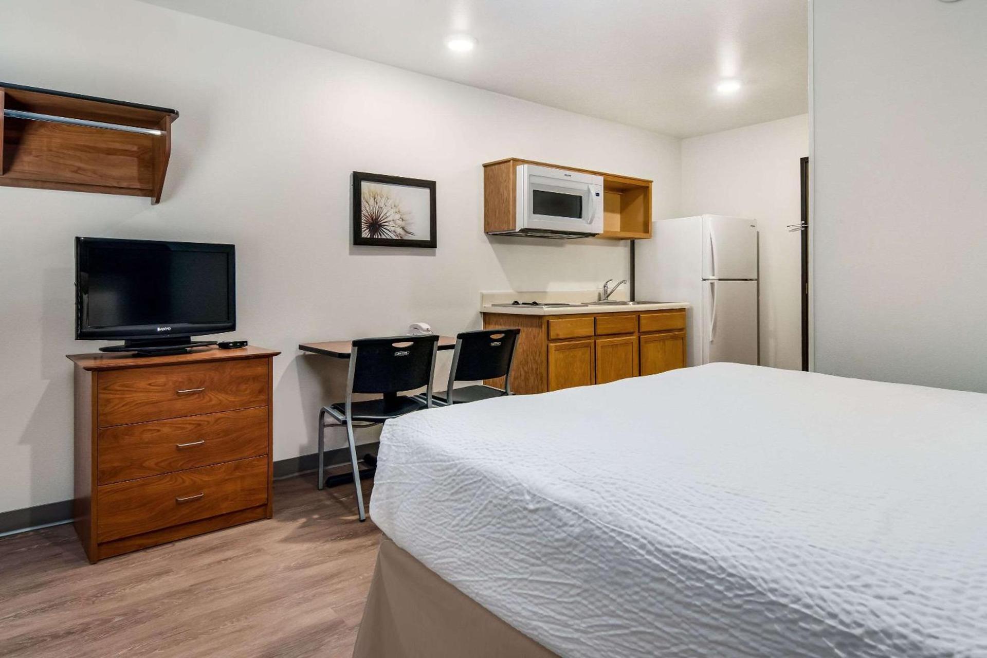 WoodSpring Suites Abilene photo 11