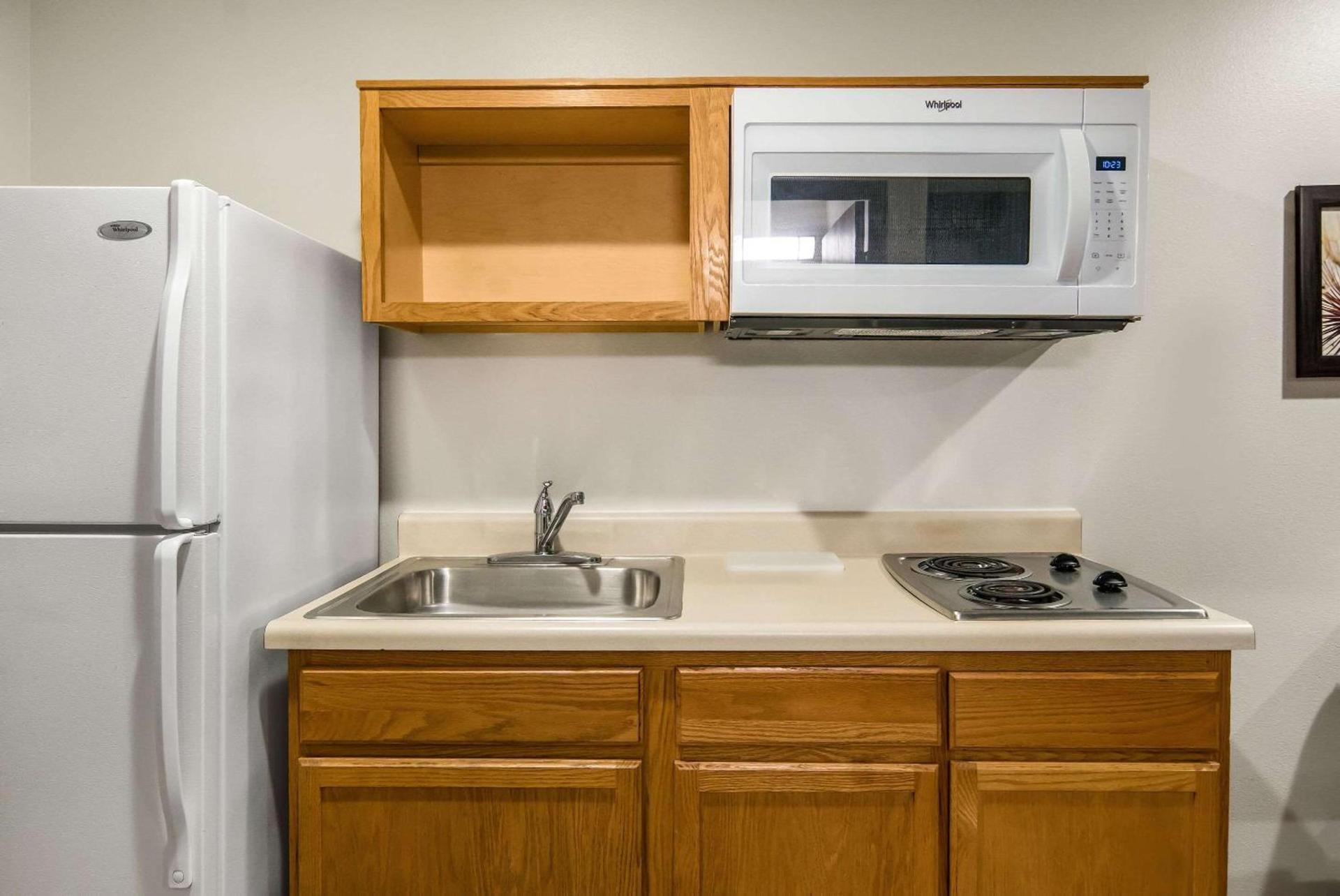 WoodSpring Suites Abilene photo 13