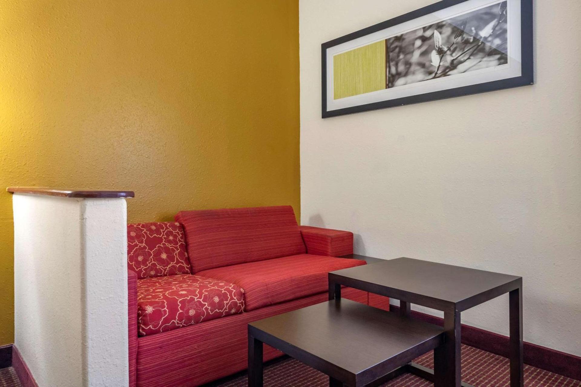 Quality Inn Zephyrhills-Dade City photo 9