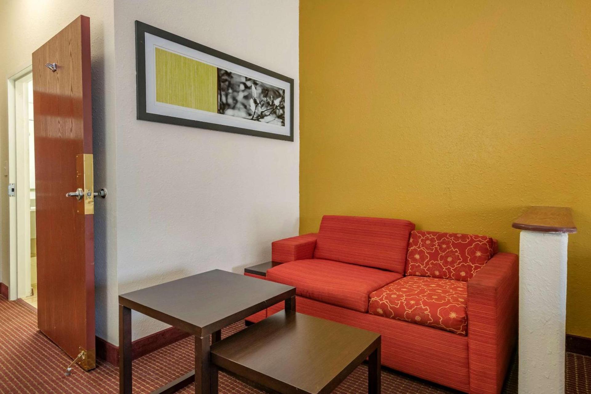 Quality Inn Zephyrhills-Dade City photo 14
