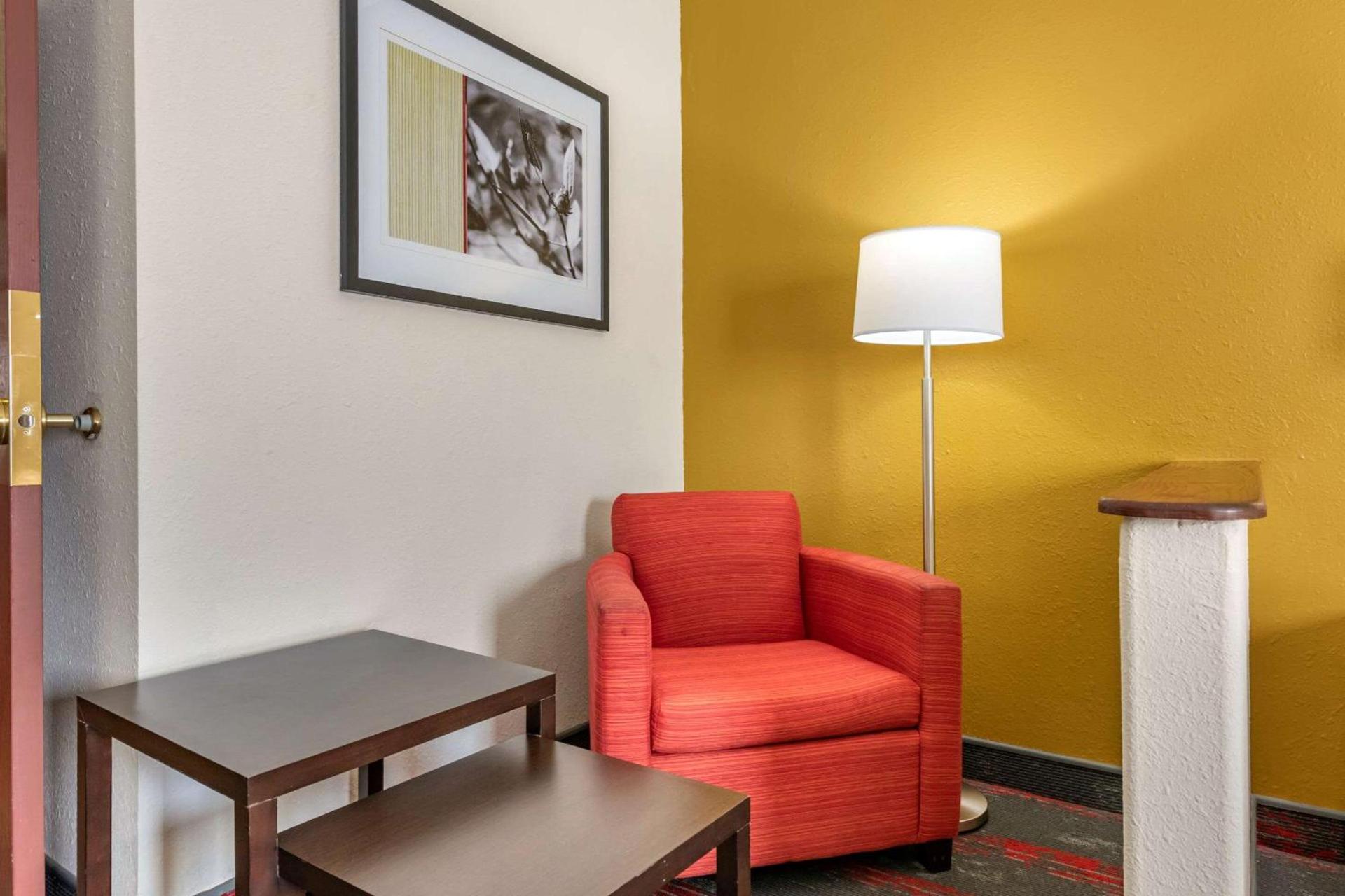 Quality Inn Zephyrhills-Dade City photo 17