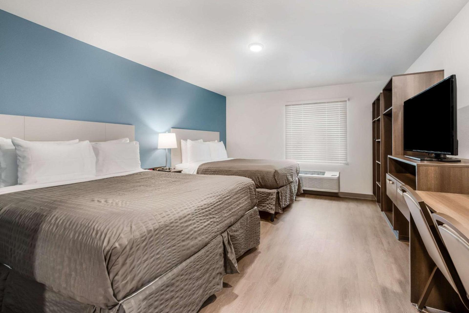 WoodSpring Suites Charlotte - University Research Park photo 10