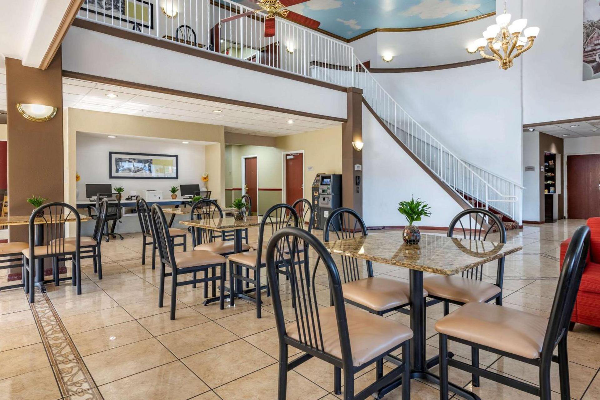 Quality Inn Zephyrhills-Dade City photo 37