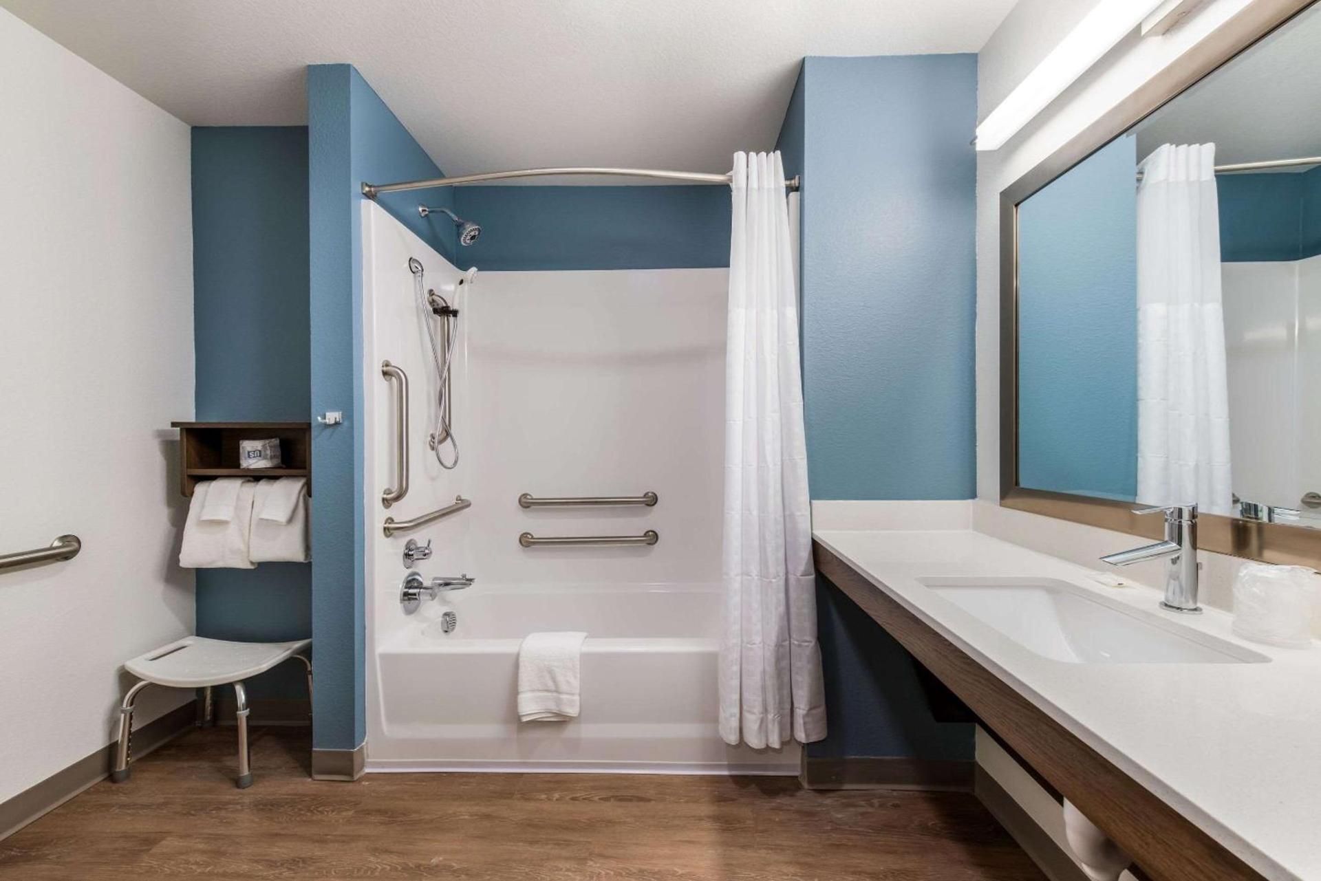 WoodSpring Suites Charlotte - University Research Park photo 20