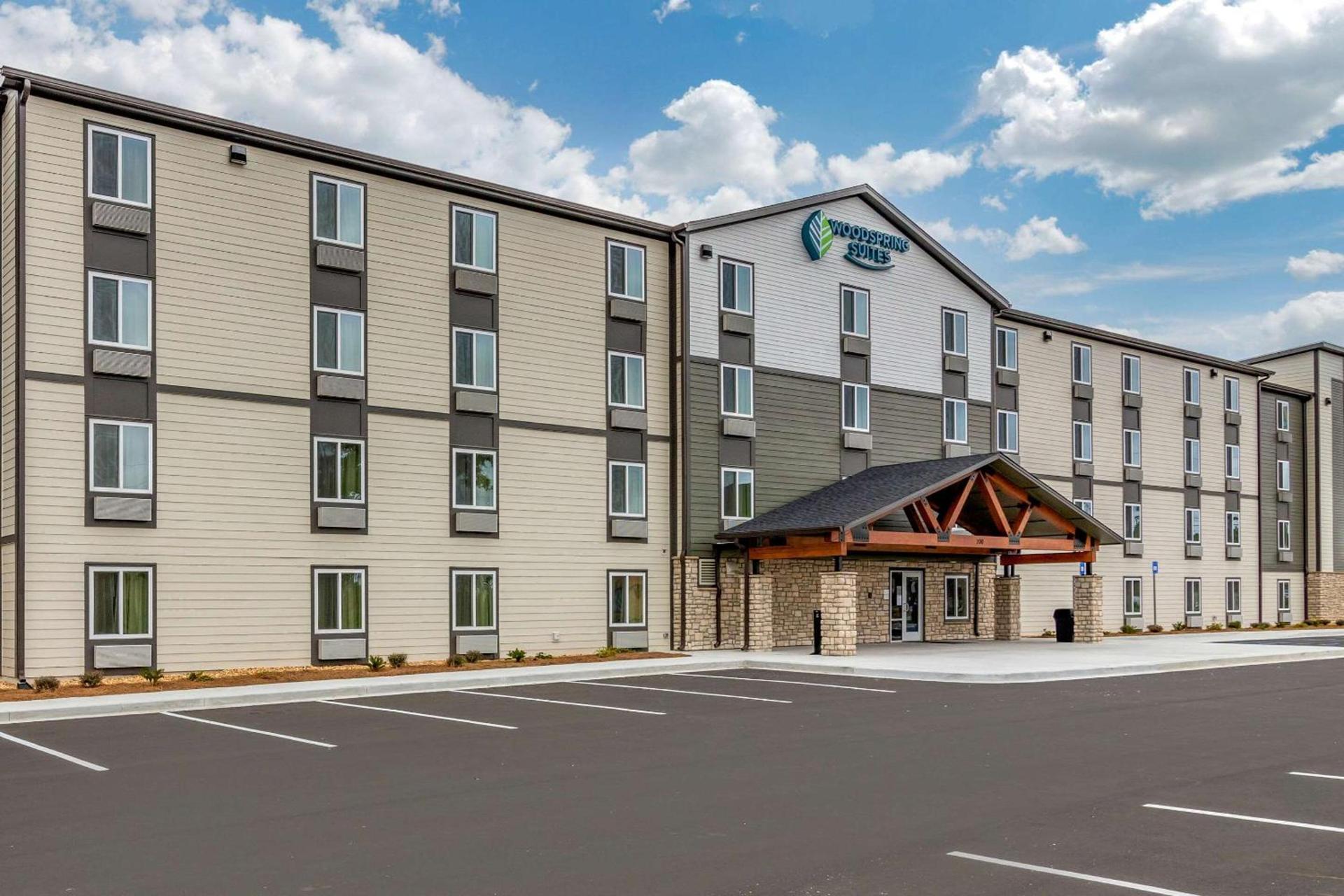 WoodSpring Suites Brunswick photo 24
