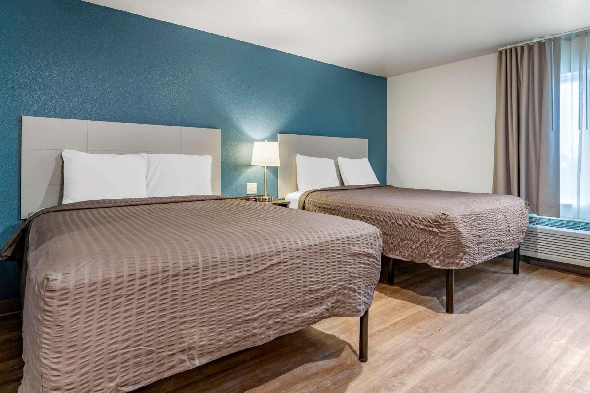 WoodSpring Suites Brunswick photo 13