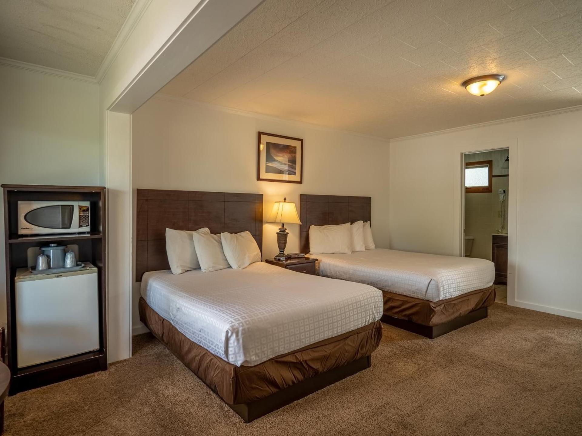 Lake 'N Pines Motel photo 24