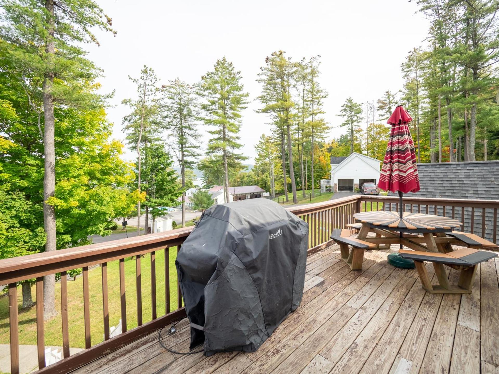 Lake 'N Pines Motel photo 88