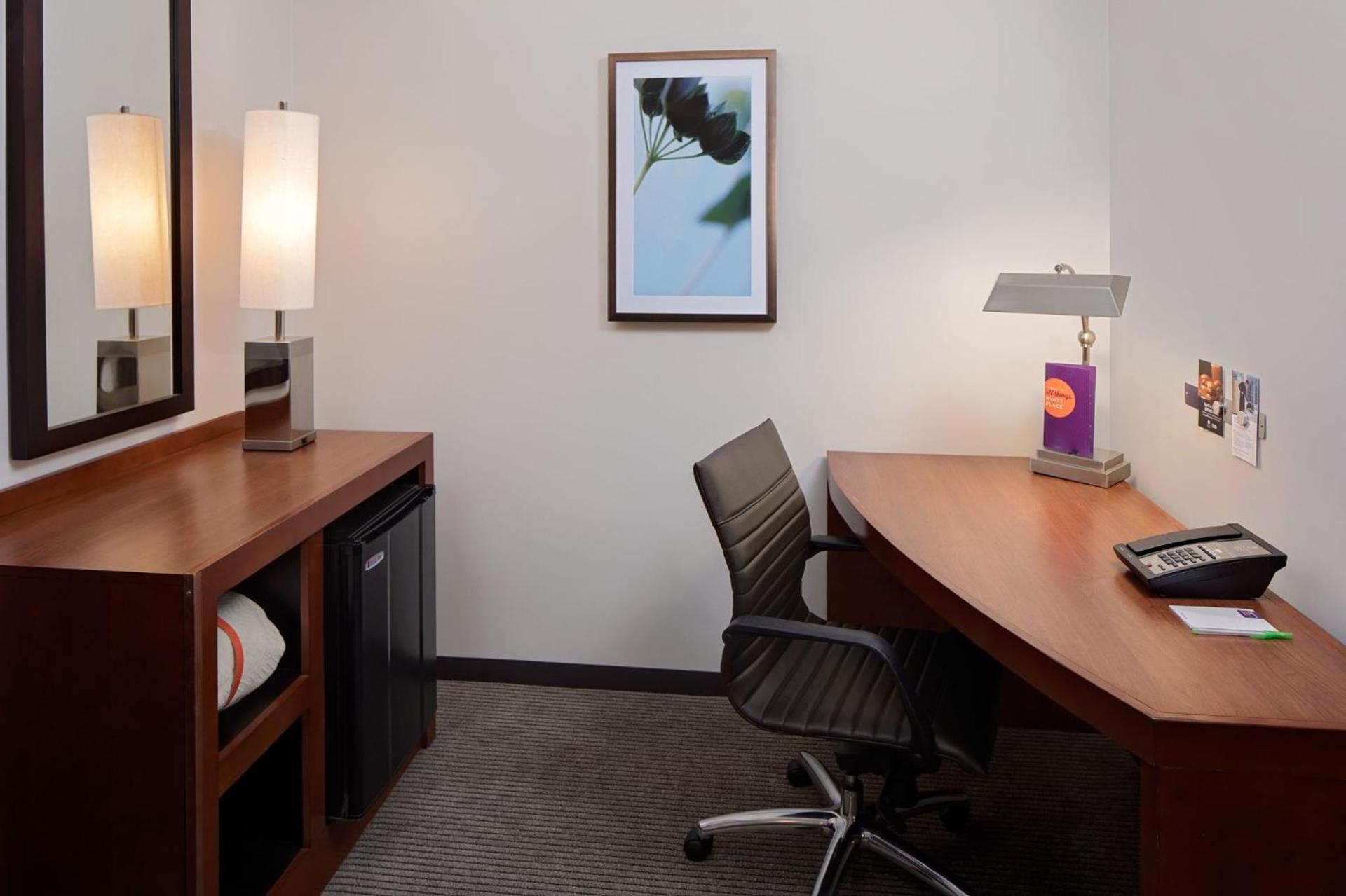 Hyatt Place Pittsburgh North Shore photo 19