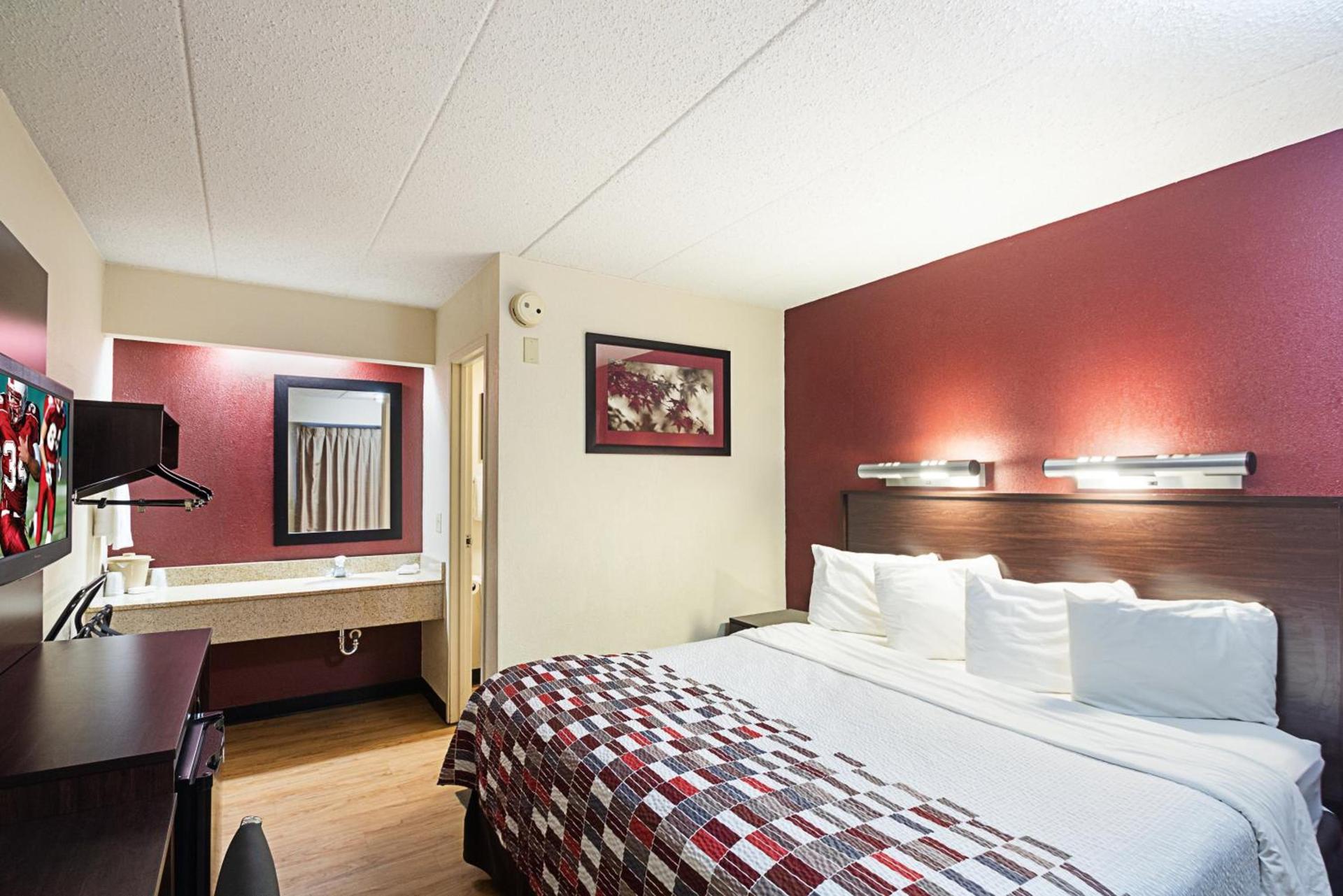 Red Roof Inn Dayton - Fairborn/Nutter Center photo 11