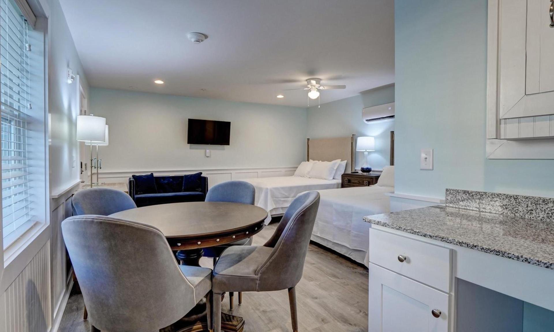 Loggerhead Inn and Suites photo 28